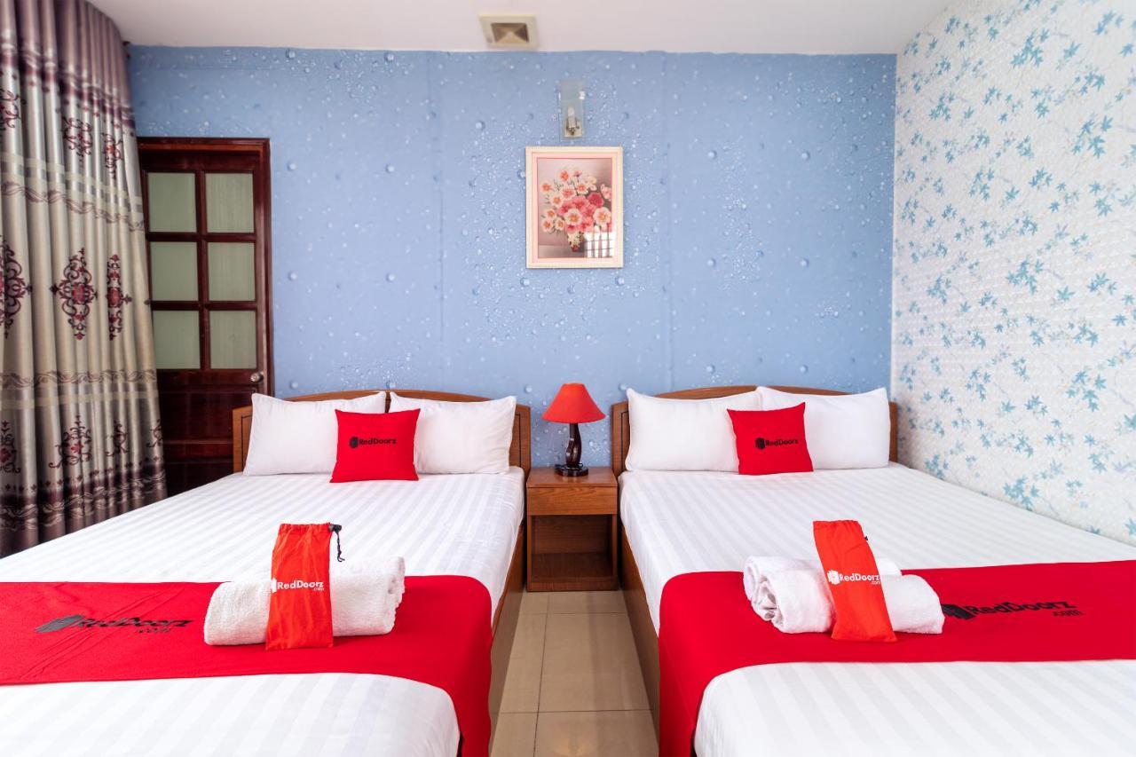 Reddoorz Nam Bac Hotel Phan Dang Luu Phu Nhuan Хошимин Экстерьер фото